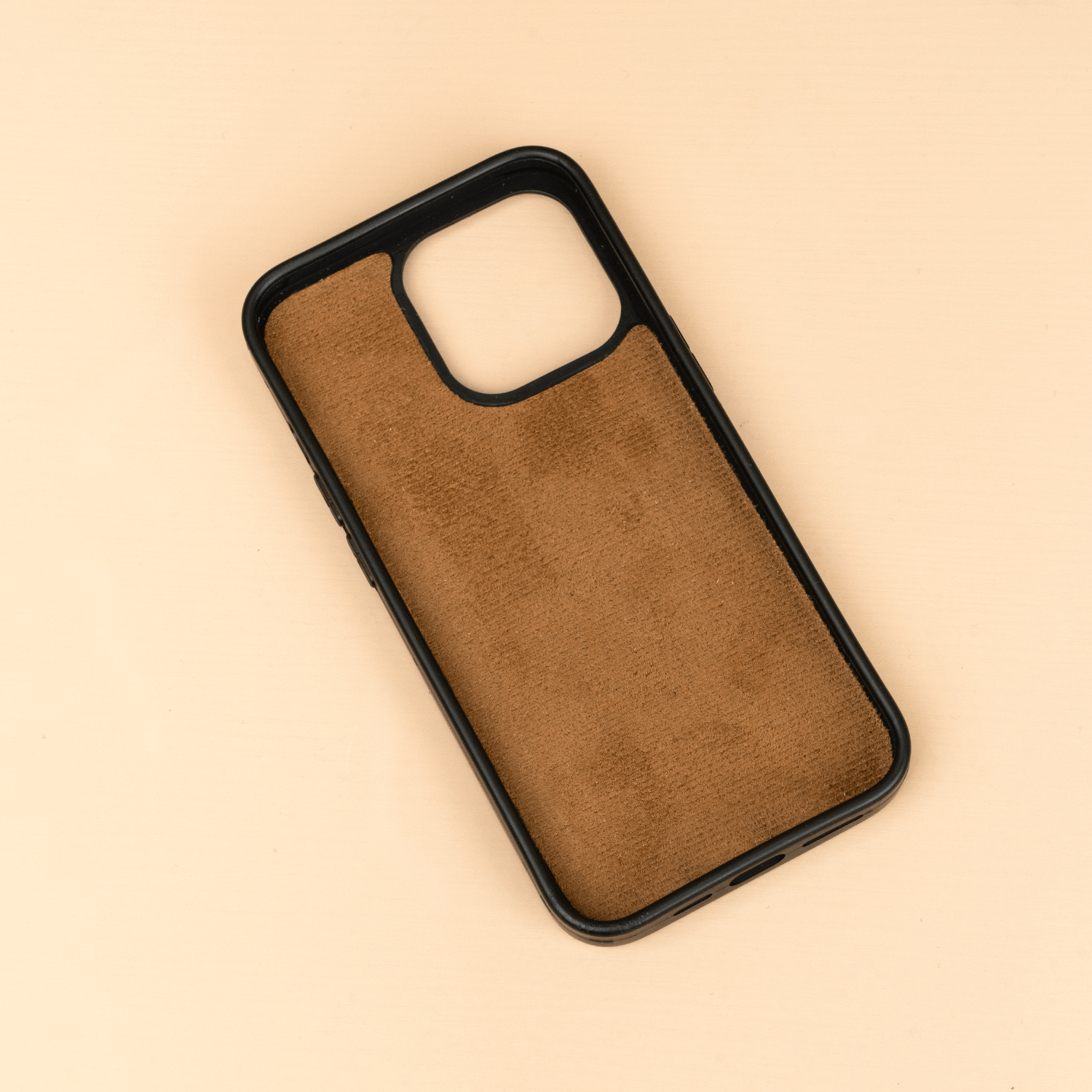 Brown Leather iPhone 16 Series Snap-On Case - LEATHERE