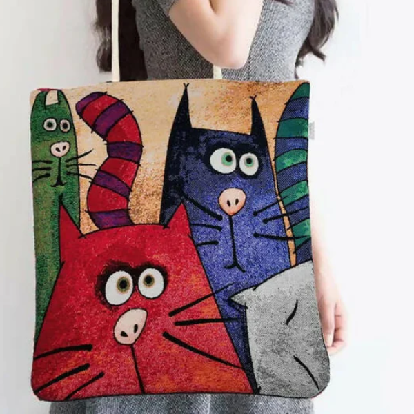 Cat-Printed Tote Bag: Where Style Meets Fun