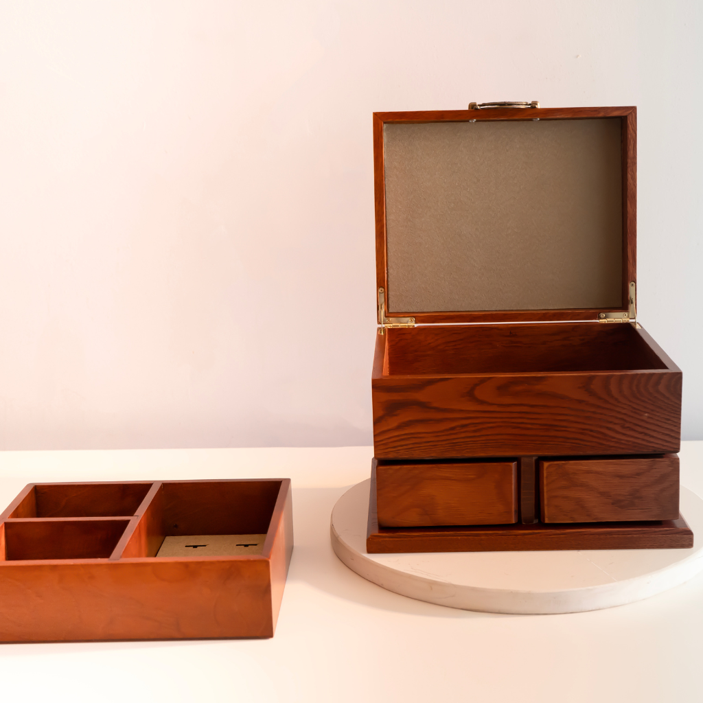 Elegant Wooden Jewelry Box with 5 Compartments