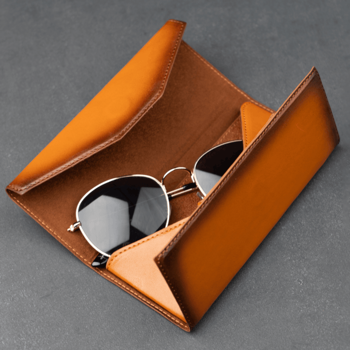 Rustic Brown Leather Sunglasses Case - LEATHEREE