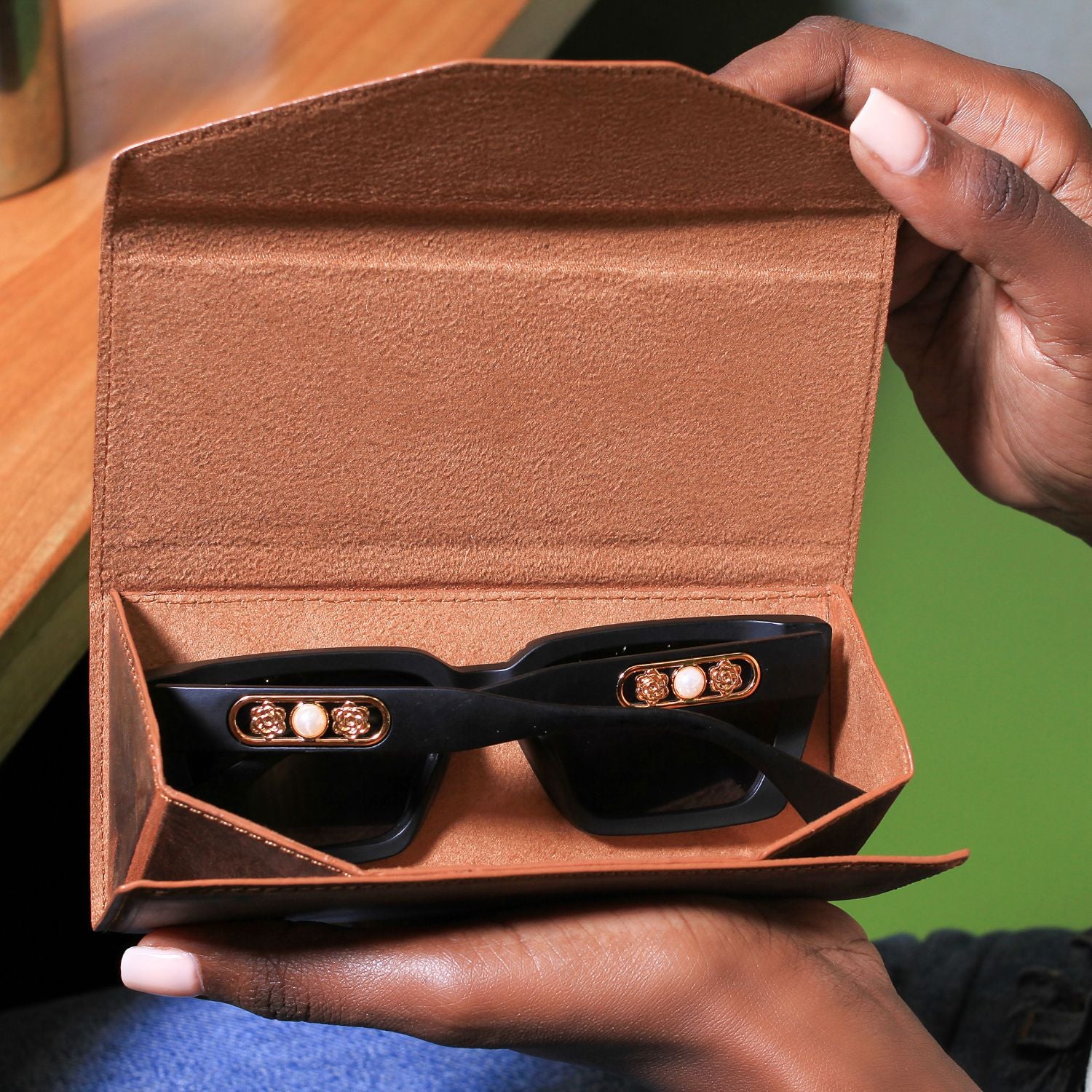 Luxury Leather Sunglasses Case - Dark Brown - Louisville