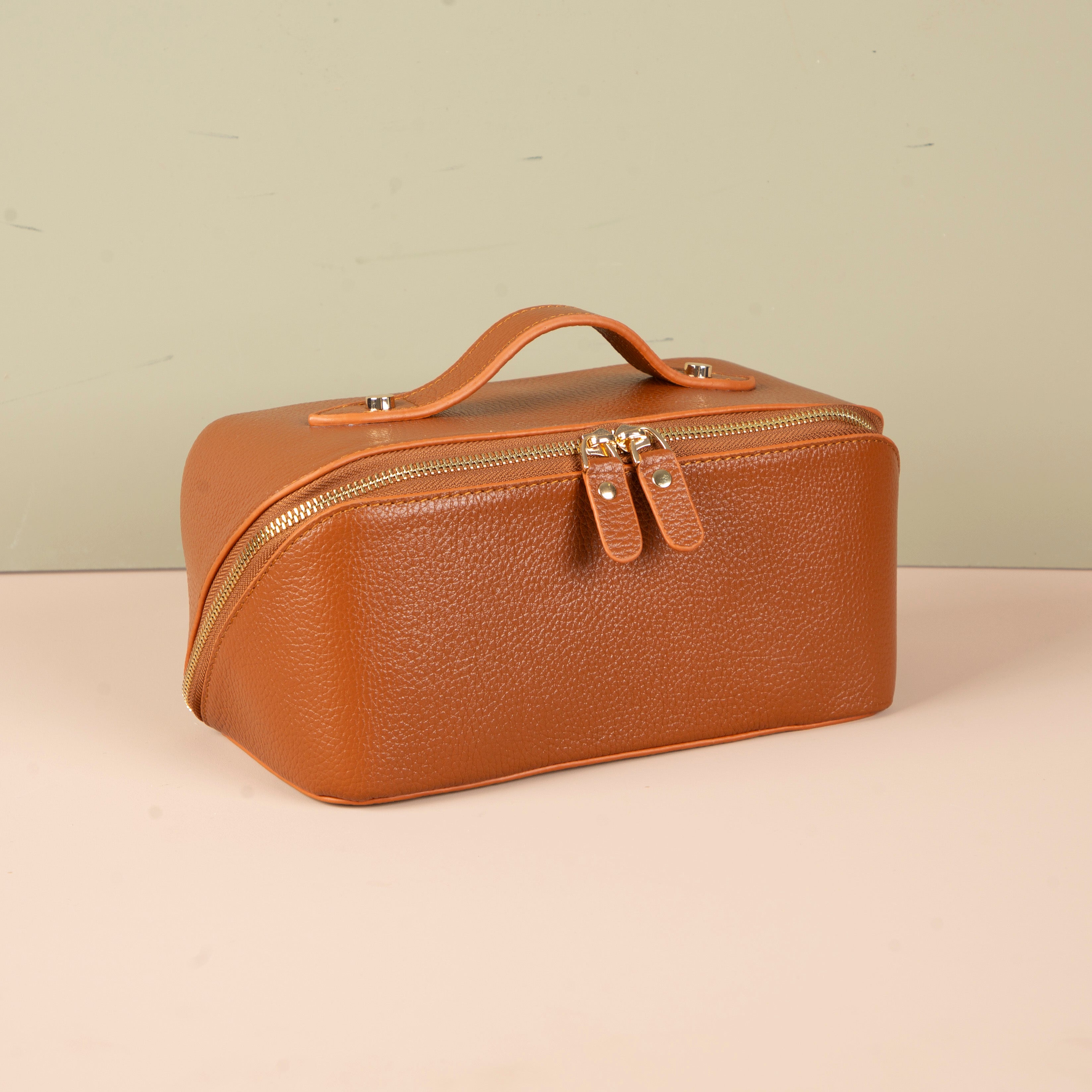 Luxury Leather Travel Vanity Case – Elegant & Spacious- Cognac coffee - San Jose