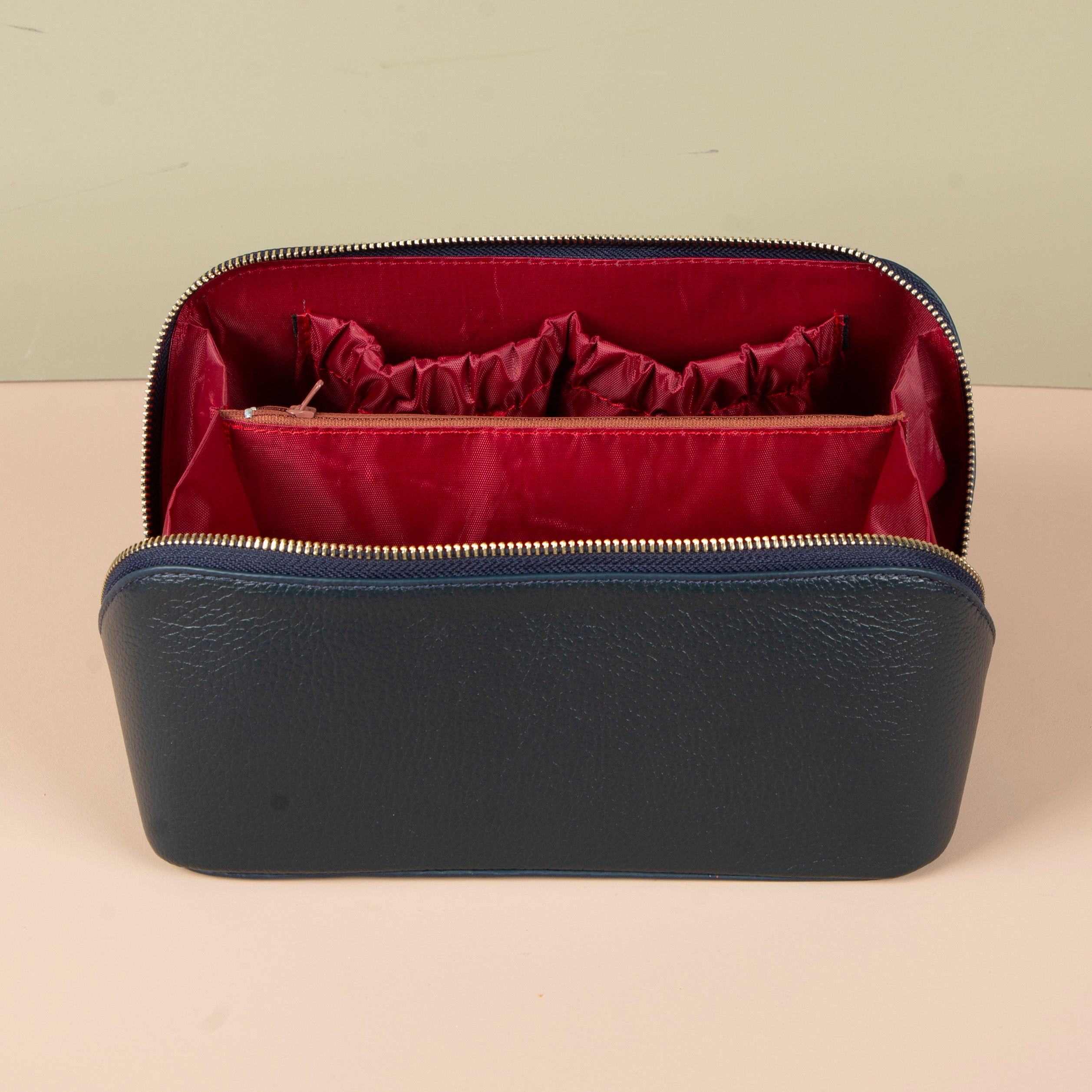 Luxury Leather Travel Vanity Case – Elegant & Spacious-Midnight blue - San Jose