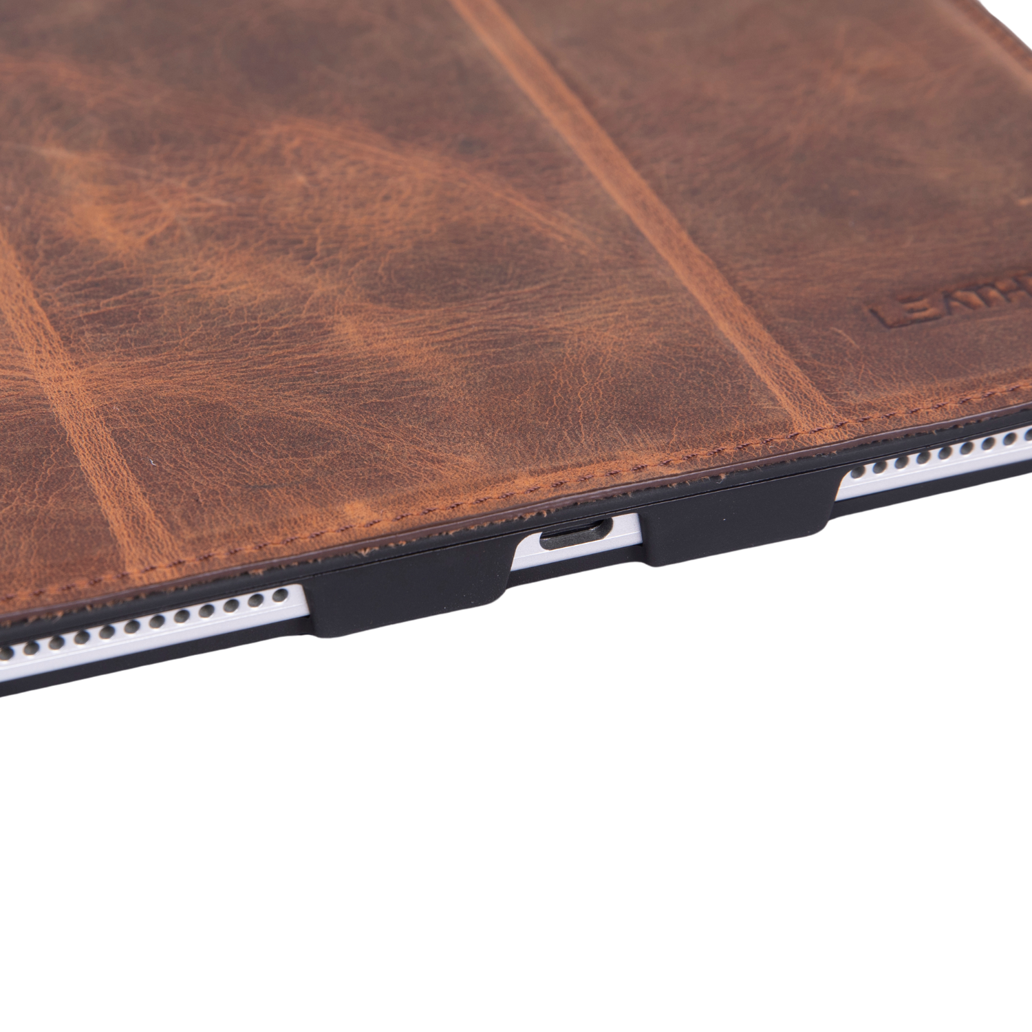 Luxurious Leather Case for iPad 13 | PATERSON