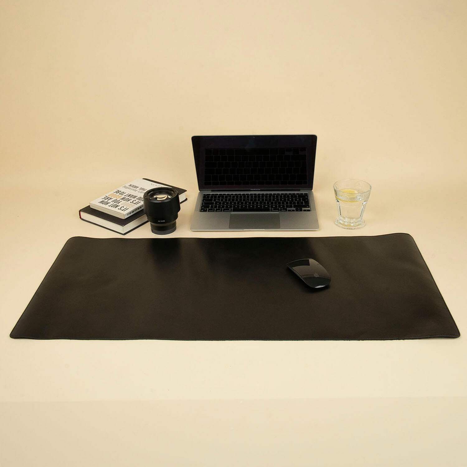 Luxurious Leather Desk Mat - Black - Tampa