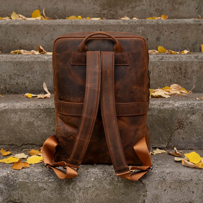 Premium Leather Laptop Backpack - Brown - Edinburg