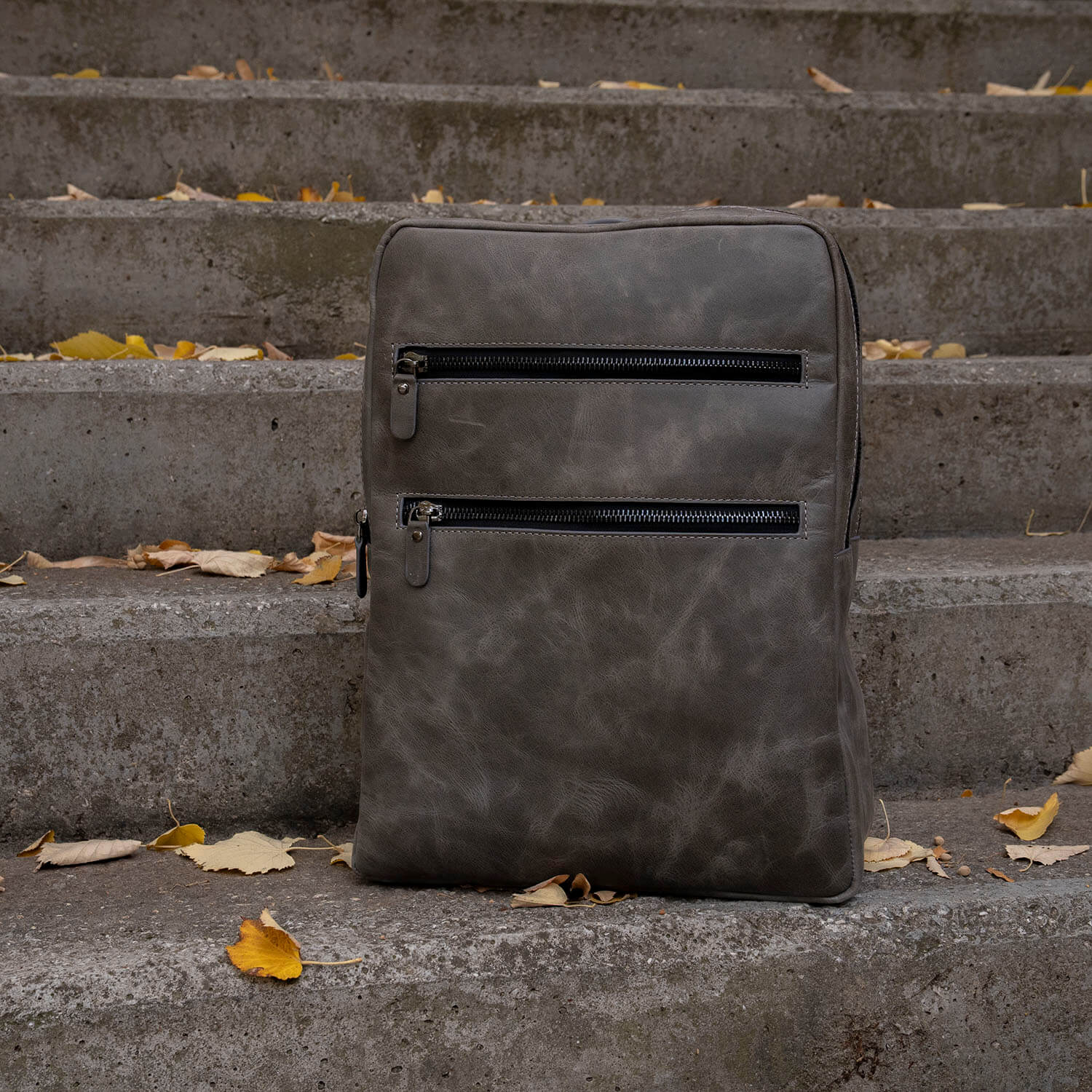 Premium Leather Laptop Backpack - Gray - Edinburg