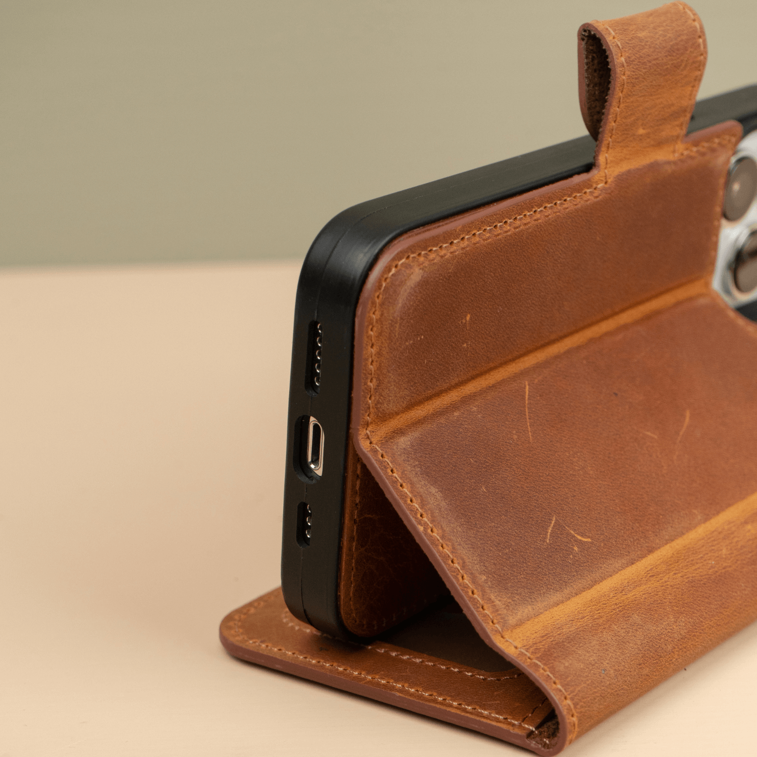 Brown Leather iPhone 16 Series Wallet Case - LEATHERE