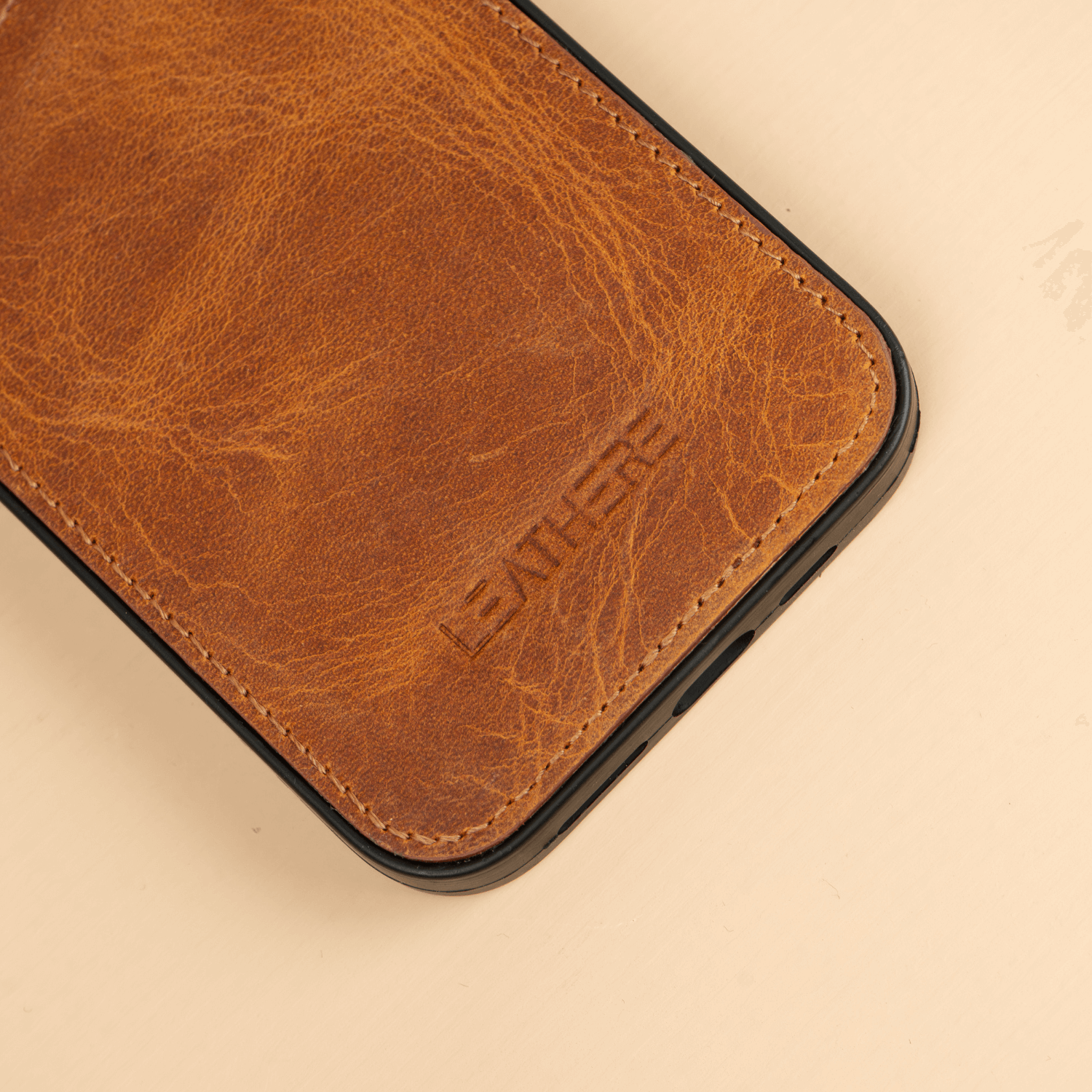 Brown Leather iPhone 16 Series Snap-On Case - LEATHERE