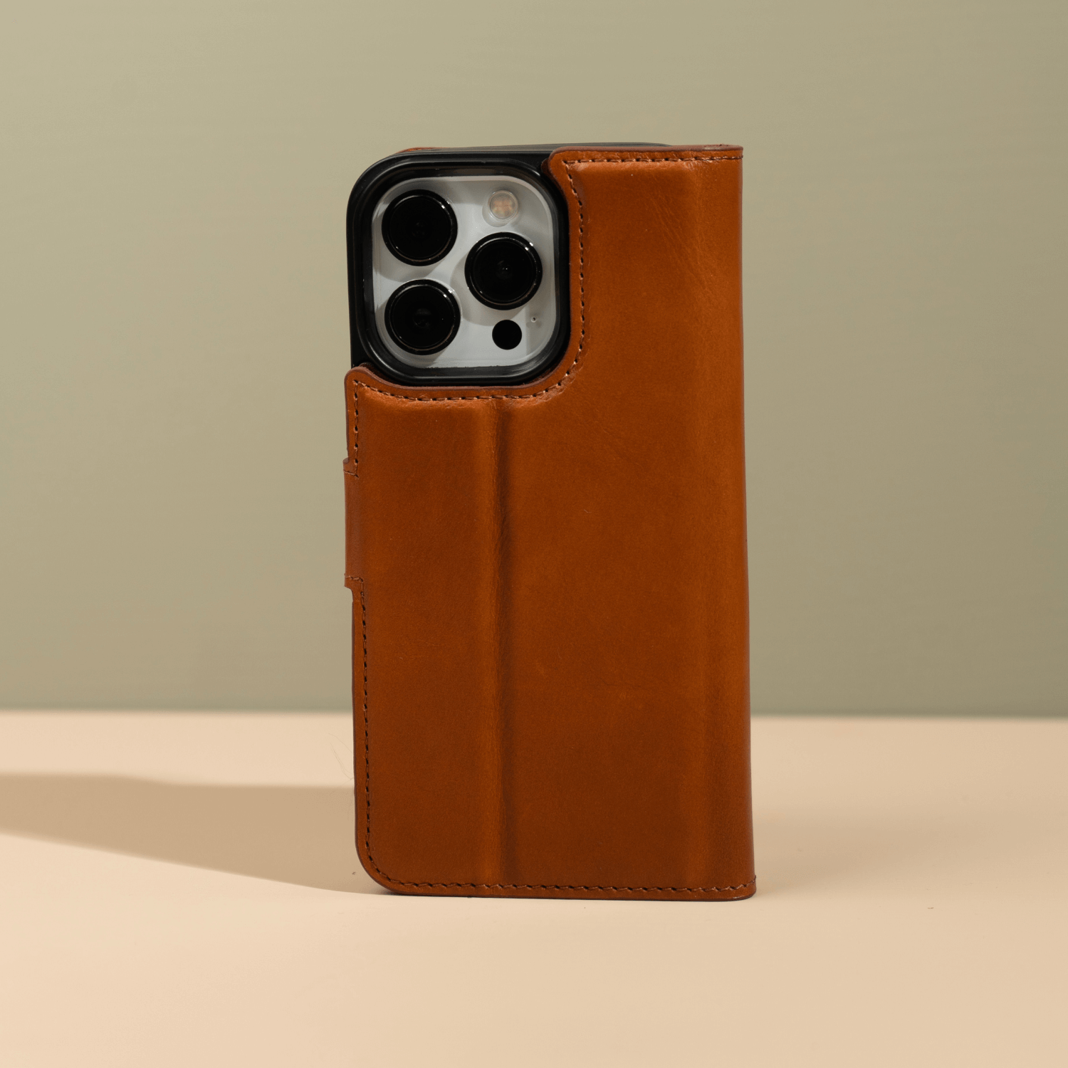 iPhone 13 Series Rustic Brown Leather Wallet Case - New York