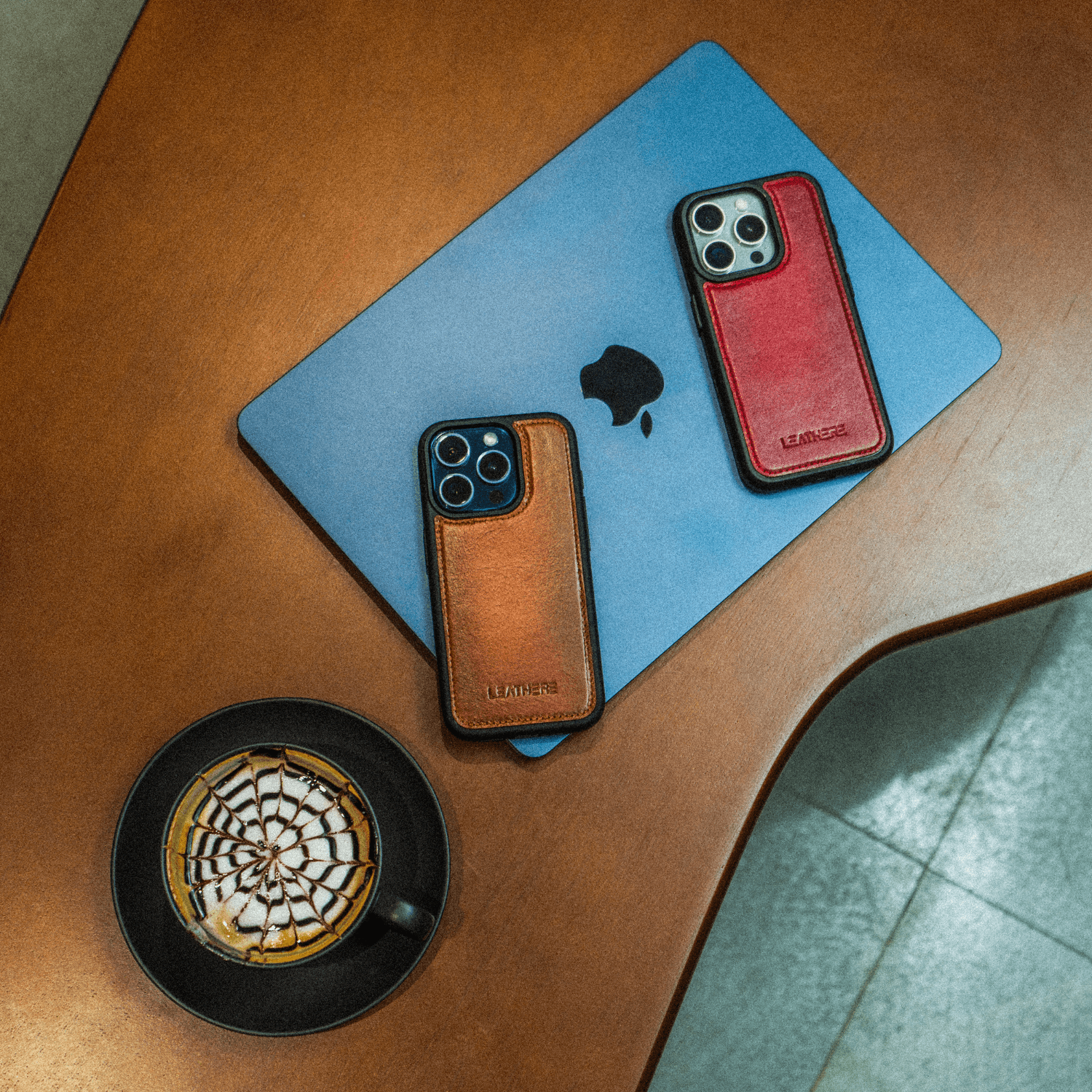 Rustic Brown Leather iPhone 16 Series Snap-On Case - LEATHERE
