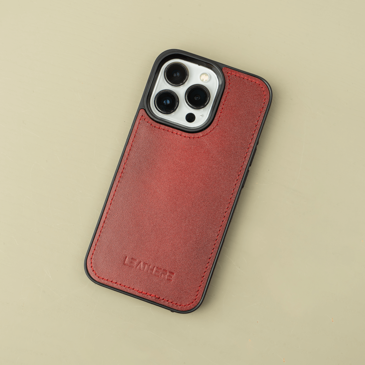 Red Leather iPhone 16 Series Snap-On Case - LEATHERE