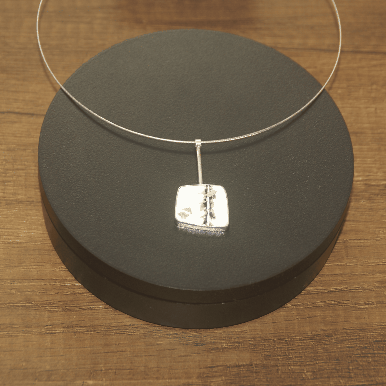 PK-012-  Stand