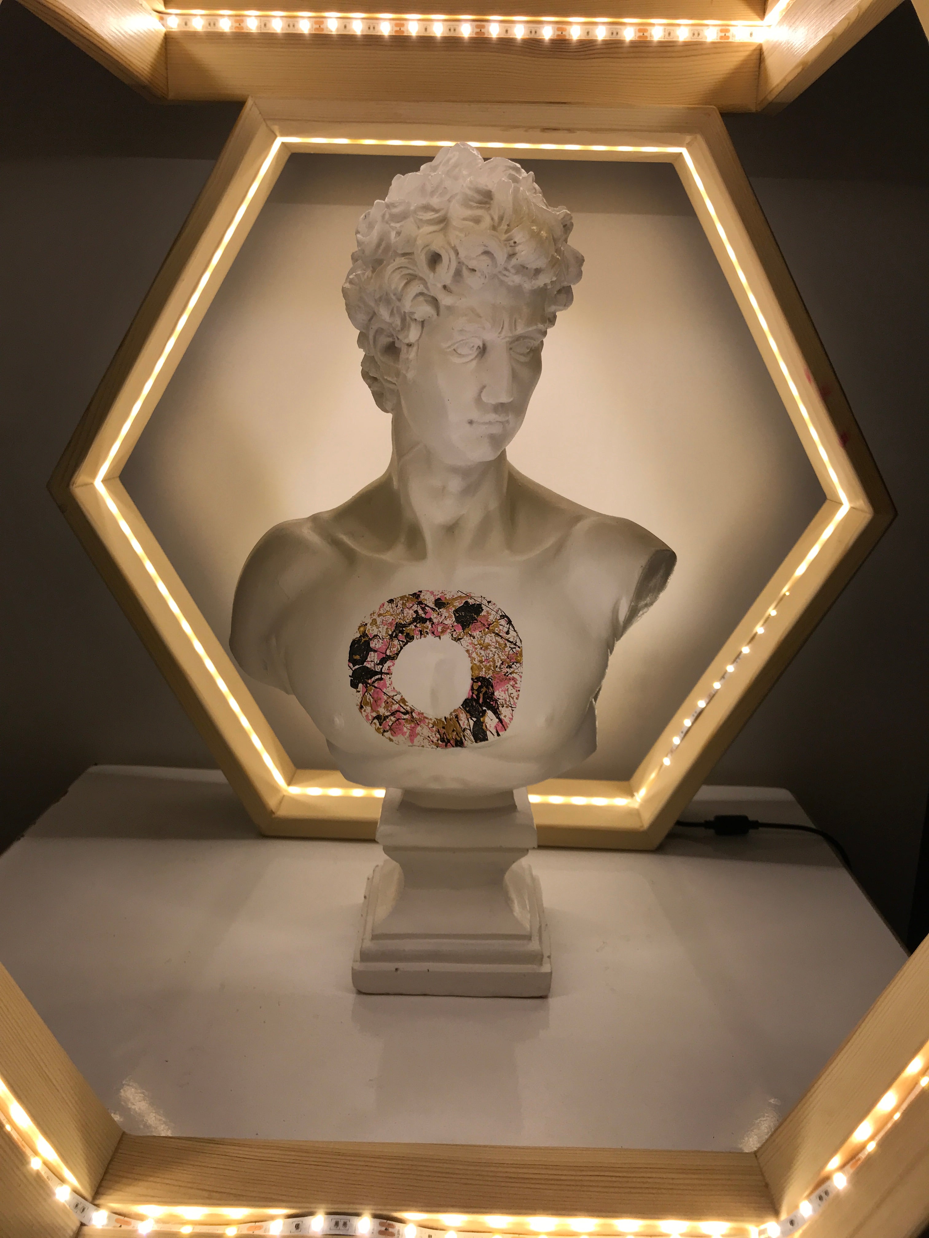 David 'Circle' Pop Art Sculpture, Modern Home Decor, Large Sculpture - wboxgo.com