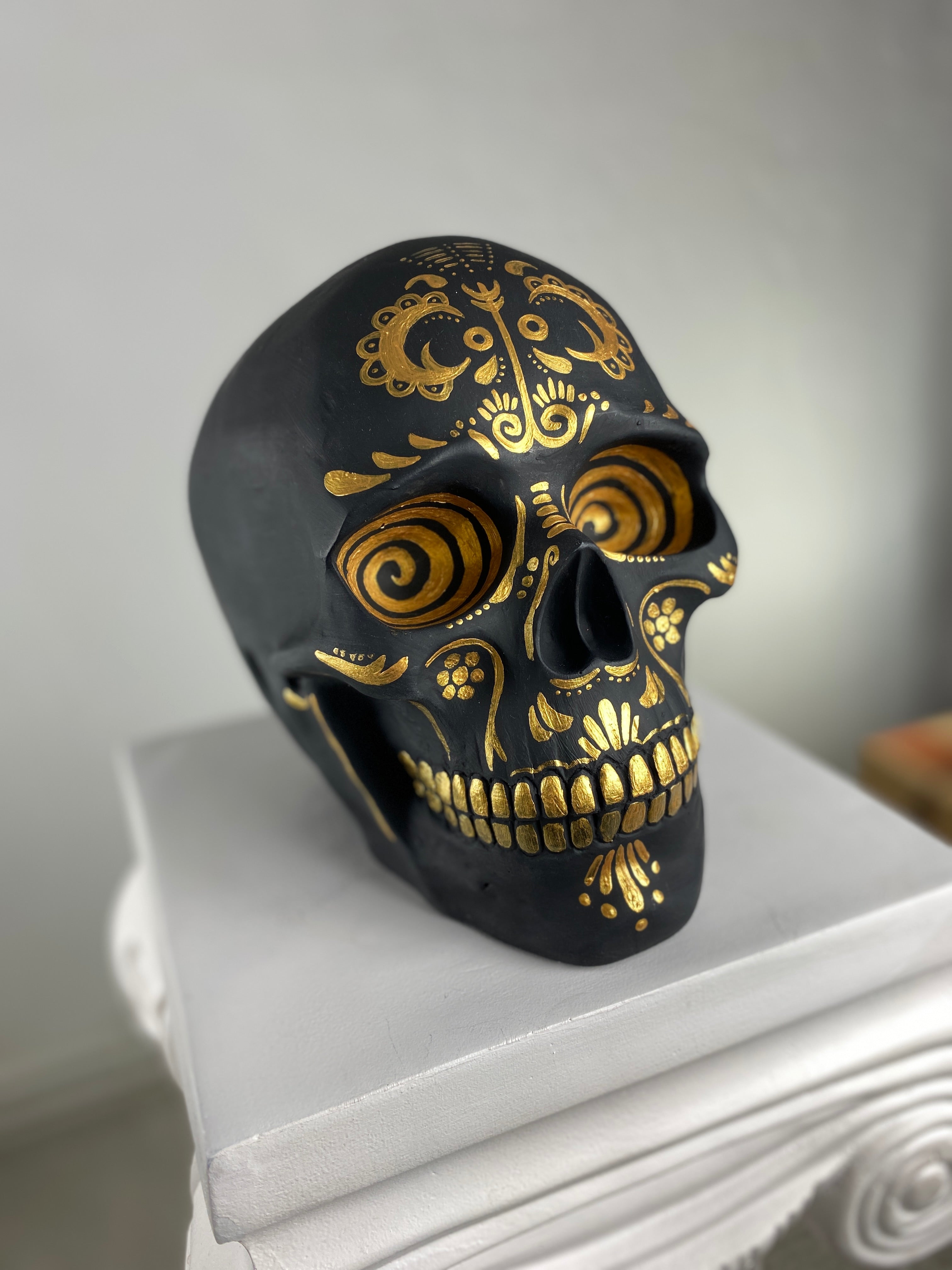 Skull 'El Muerto' Pop Art Sculpture, Modern Home Decor - wboxgo.com