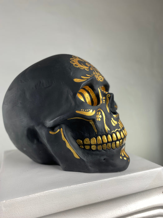 Skull 'El Muerto' Pop Art Sculpture, Modern Home Decor - wboxgo.com