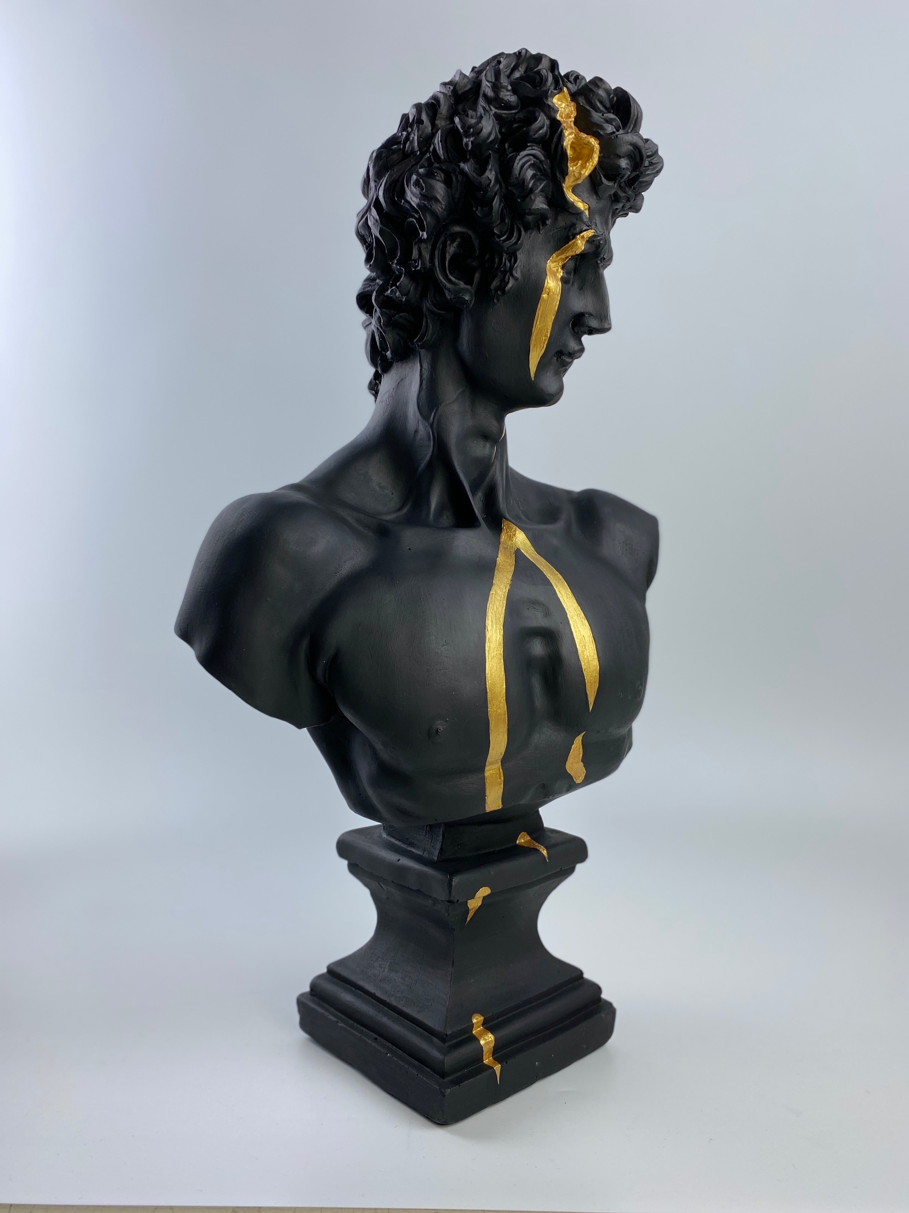 David 'Gold Streak' Pop Art Sculpture, Modern Home Decor, Large Sculpture - wboxgo.com