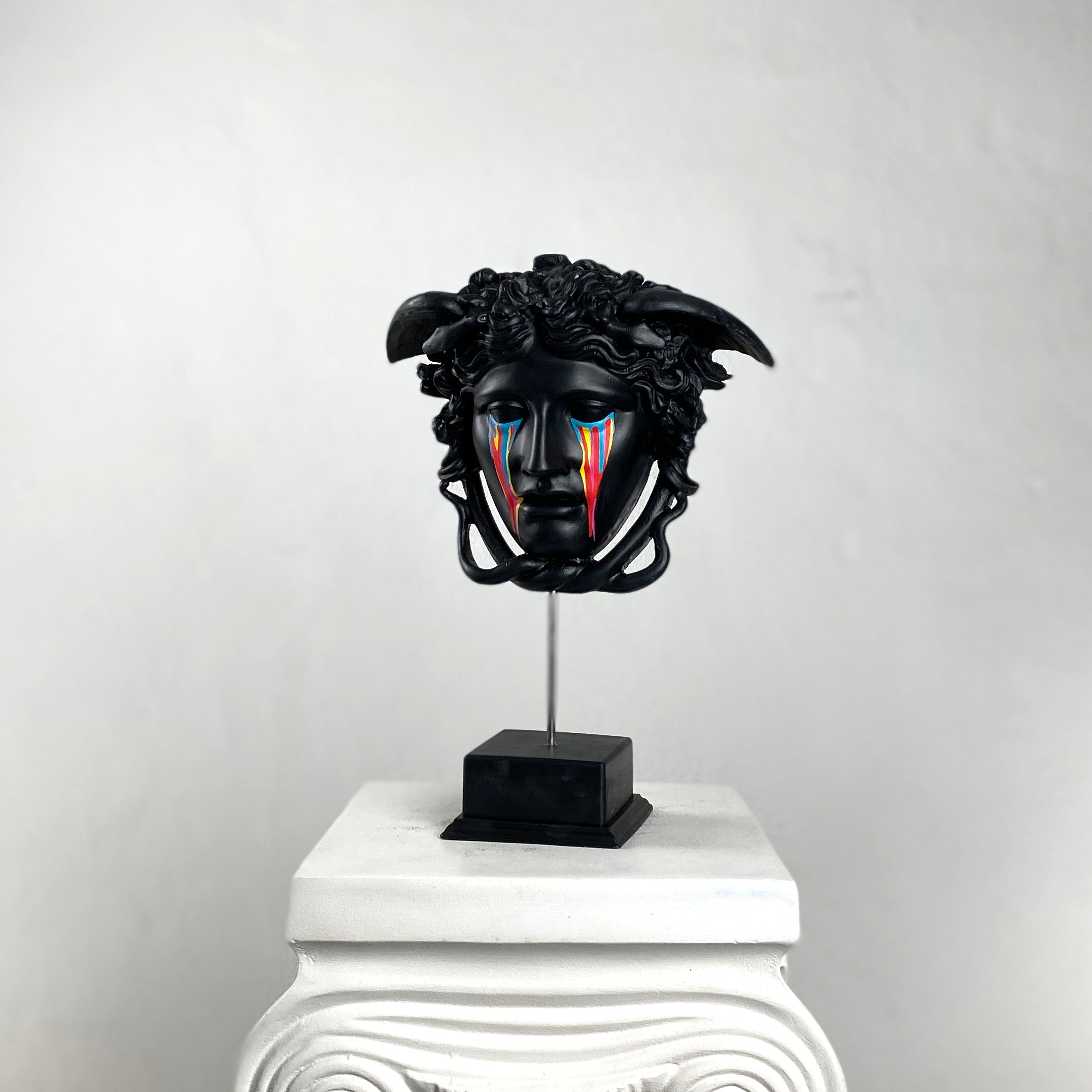 Medusa 'Nightmare' Pop Art Sculpture, Modern Home Decor - wboxgo.com