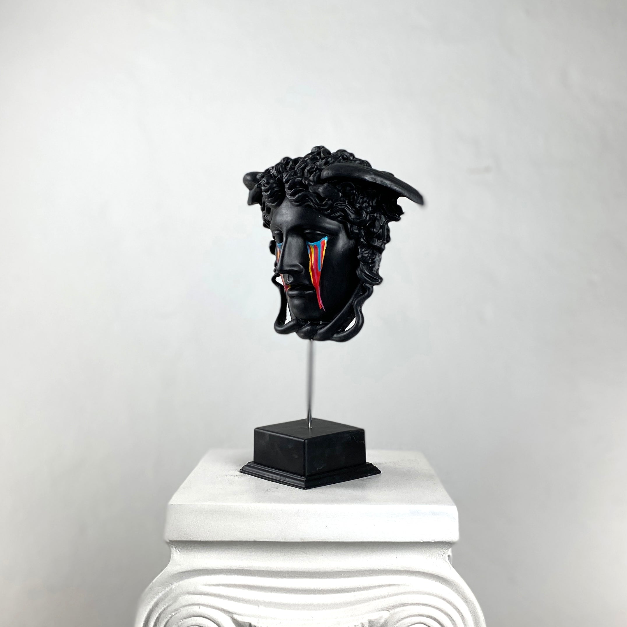 Medusa 'Nightmare' Pop Art Sculpture, Modern Home Decor - wboxgo.com