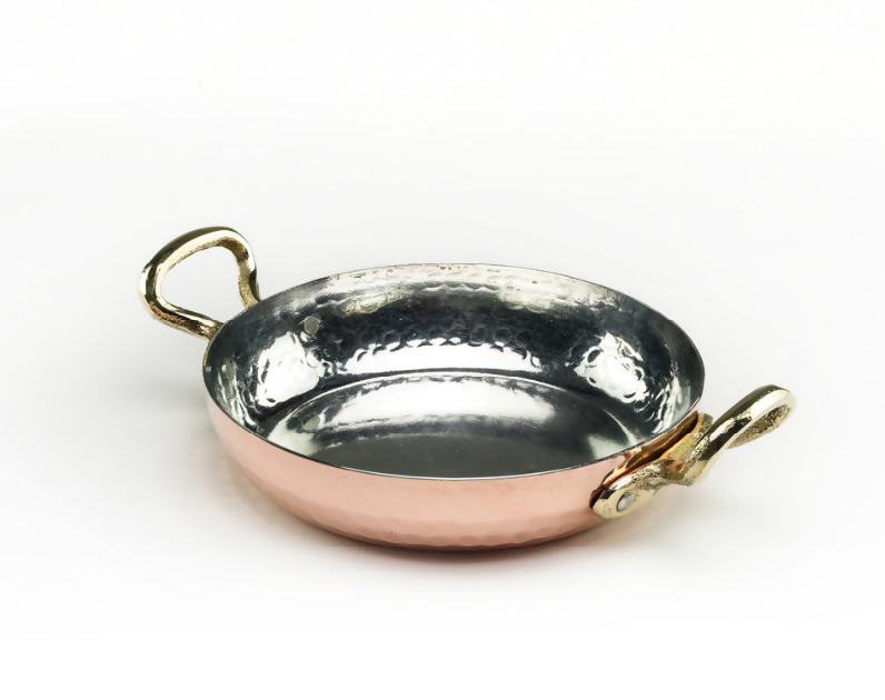 Handmade Copper Serving Pan: Culinary Excellence in Copper