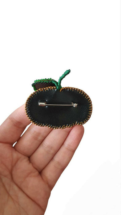 Pumpkin Brooch,